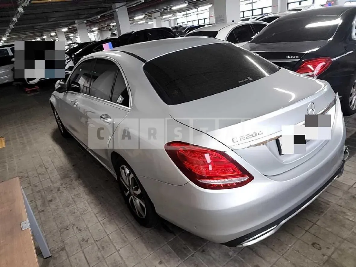 Photo 2 of 15: 2016 Mercedes-Benz C220 d, VIN WDDWF0EB2GR168382 — Korean insurance auction