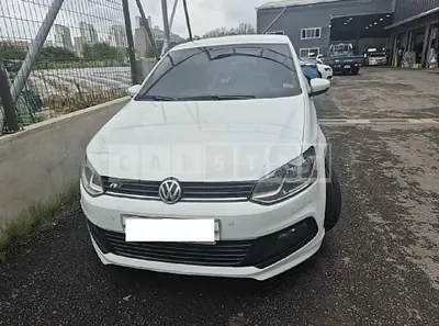Photo 1 of 9: 2015 Volkswagen Polo 5 FL 1.4 TDI BMT — Korean insurance auction