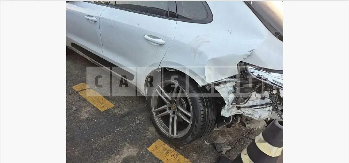 Photo 2 of 15: 2019 Porsche Macan — Korean insurance auction