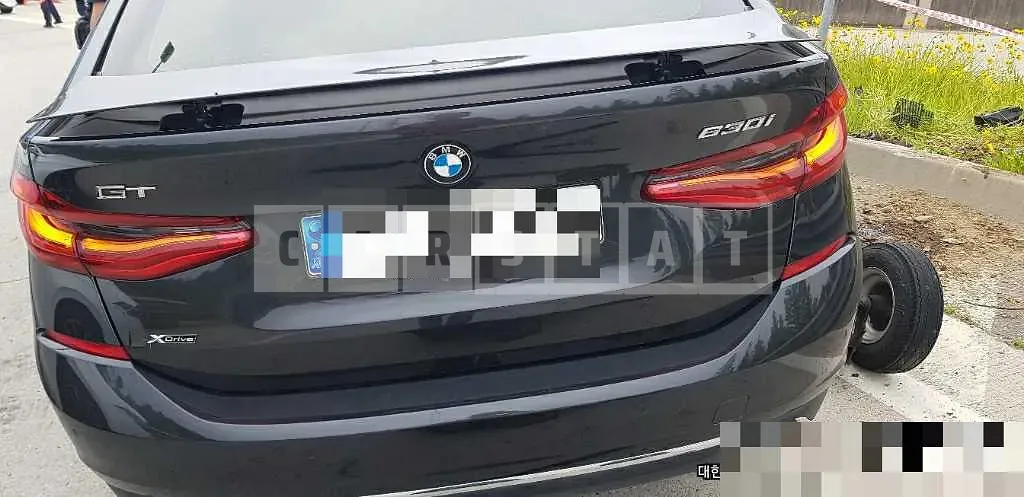 Photo 2 of 12: 2023 BMW 630i xDrive — Korean insurance auction
