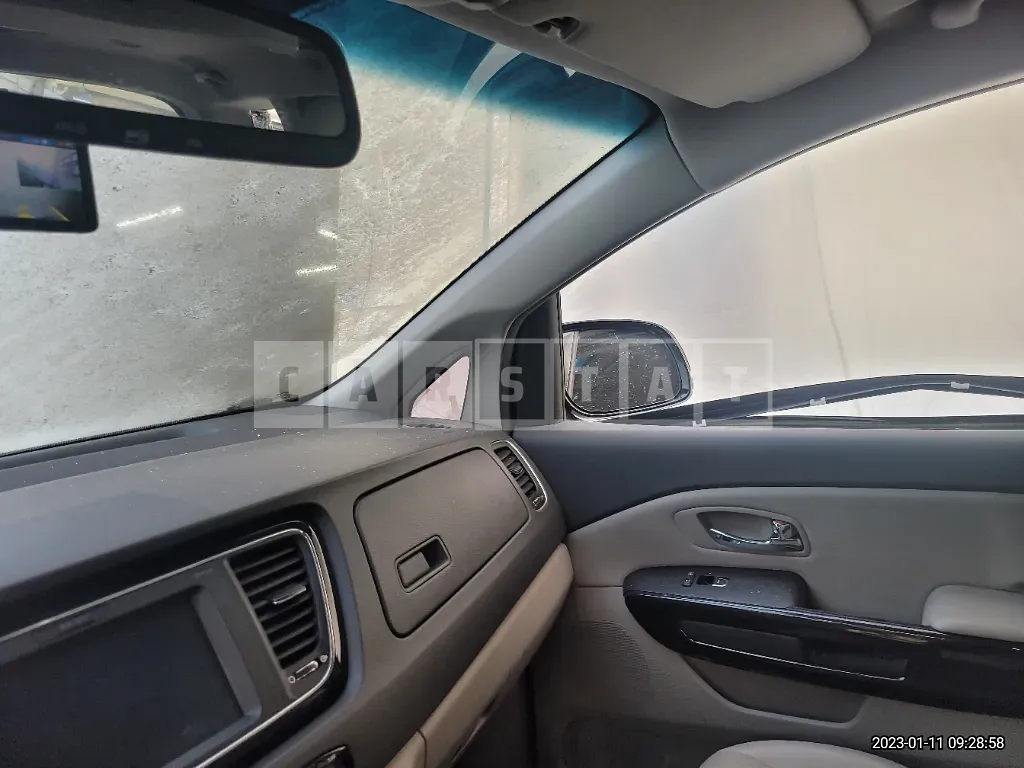 Photo 2 of 49: 2018 Kia Carnivals, VIN KNAMC81ABJS429612 — Korean insurance auction