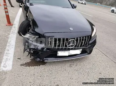Photo 1 of 15: 2019 Mercedes-Benz C220 d — Korean insurance auction