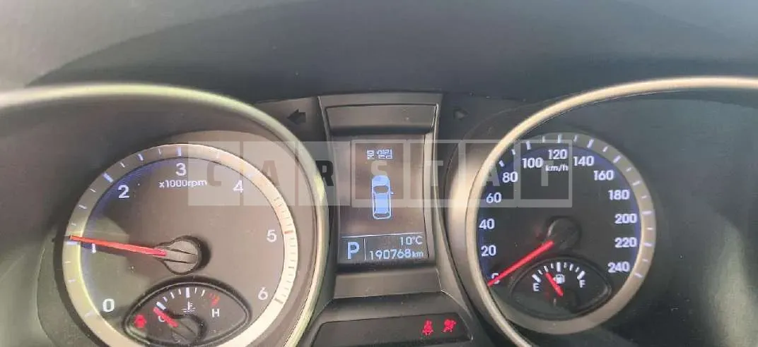 Photo 2 of 11: 2014 Hyundai Santa Fe DM — Korean insurance auction