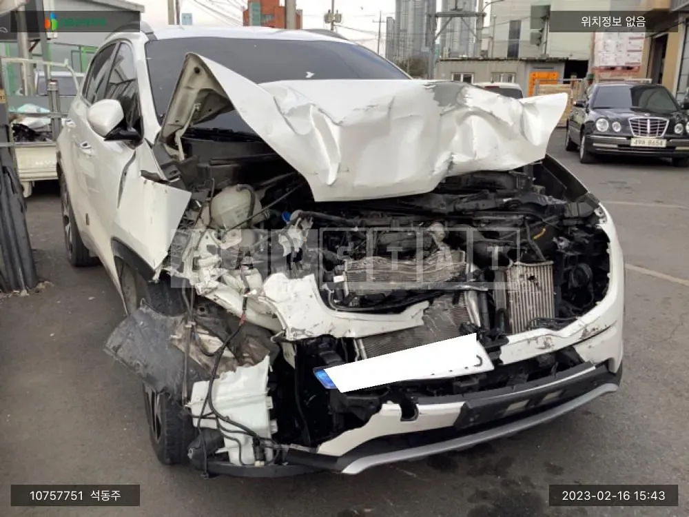 Photo 2 of 37: 2018 Kia Sportage, VIN KNAPN813BJK438627 — Korean insurance auction