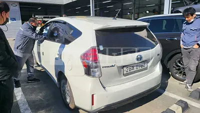 Photo 1 of 17: 2016 Toyota Prius In, VIN JTDZN3EU1GJ054305 — Korean insurance auction