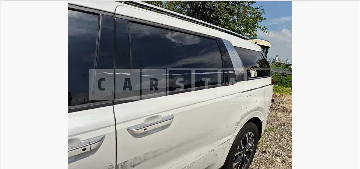 Photo 2 of 20: 2023 Kia Carnivals — Korean insurance auction