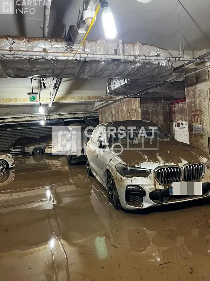 Photo 2 of 2: 2021 BMW X5 xDrive 40i, VIN WBACR6107M9F14725 — Korean insurance auction