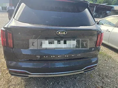 Photo 1 of 32: 2021 Kia Sorento, VIN KNARF81BGMA104641 — Korean insurance auction