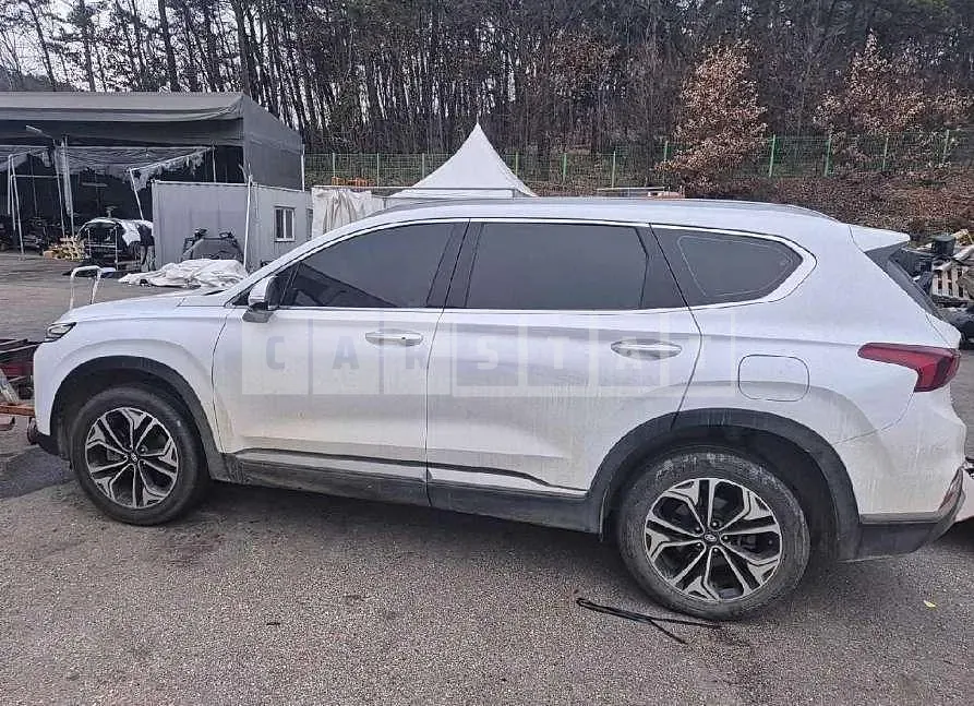 Photo 2 of 11: 2018 Hyundai Santa Fe TM — Korean insurance auction