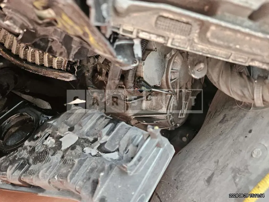 Photo 2 of 6: 2016 Kia K5 — Korean insurance auction