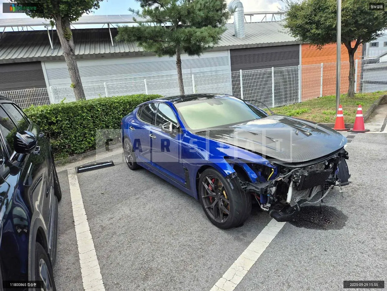 Photo 2 of 24: 2017 Kia Stinger, VIN KNAE751CDJS009320 — Korean insurance auction