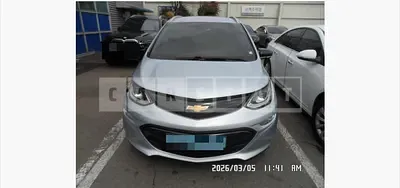 Photo 1 of 24: 2018 Chevrolet Volt Electric Car — Korean insurance auction