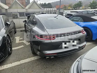 Photo 1 of 55: 2018 Porsche Panamera 4S — Korean insurance auction