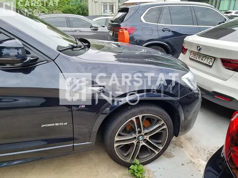 Photo 2 of 23: 2017 BMW X4 xDrive 20d, VIN WBAXX1102H0W12143 — Korean insurance auction