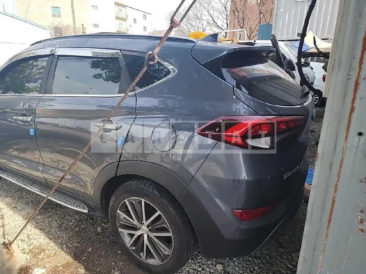 Photo 2 of 30: 2016 Hyundai Tucson TL 1.7, VIN KMHJ3815GHU251902 — Korean insurance auction