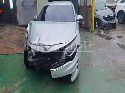 Photo 1 of 7: 2015 Kia K5 — Korean insurance auction