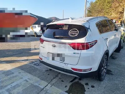Photo 1 of 19: 2017 Kia Sportage — Korean insurance auction
