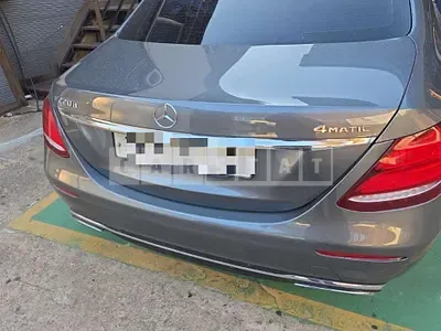 Photo 1 of 13: 2017 Mercedes-Benz E220 d 4Matic — Korean insurance auction