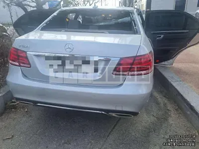 Photo 1 of 16: 2016 Mercedes-Benz E200 — Korean insurance auction