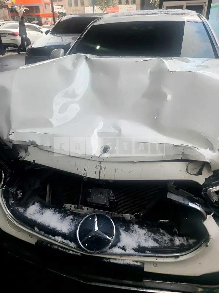 Photo 2 of 22: 2022 Mercedes-Benz E350 4Matic — Korean insurance auction