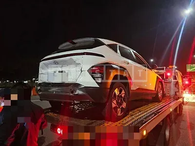 Photo 1 of 10: 2023 Hyundai Kona Hybrid — Korean insurance auction