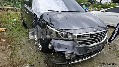 Photo 1 of 14: 2016 Kia Carnival — Korean insurance auction