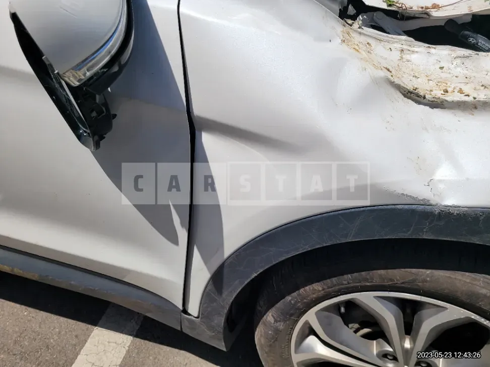 Photo 2 of 28: 2014 Hyundai Santa Fe, VIN KMHSW81XDFU375681 — Korean insurance auction
