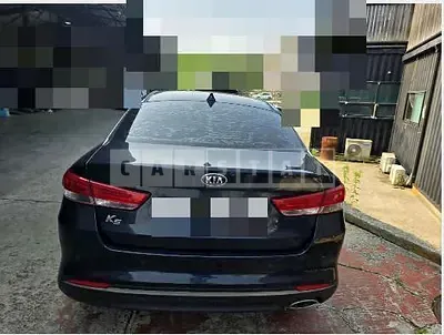 Photo 1 of 14: 2017 Kia K5 — Korean insurance auction