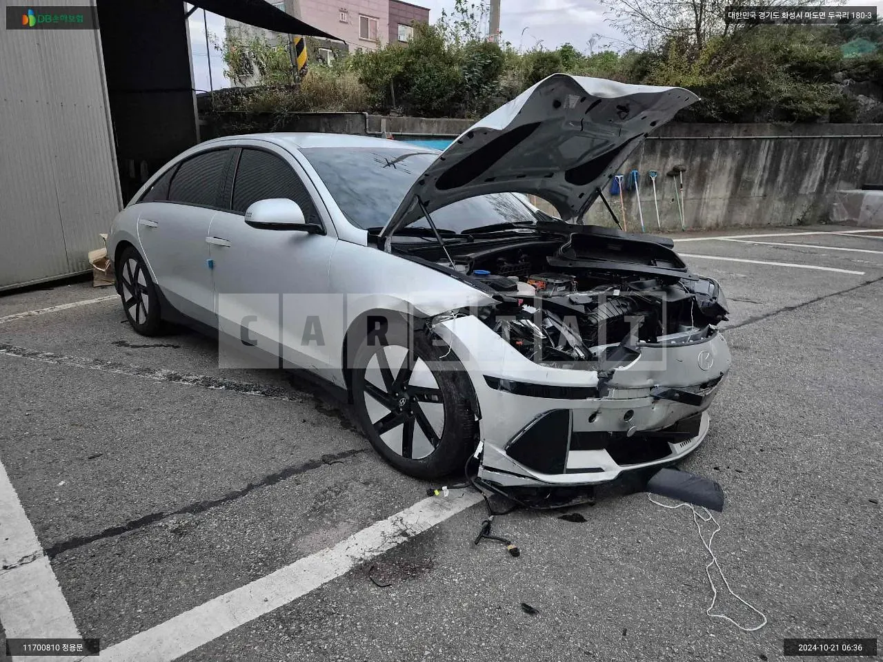 Photo 2 of 25: 2023 Hyundai IONIQ 6, VIN KMHM341CPPA042468 — Korean insurance auction
