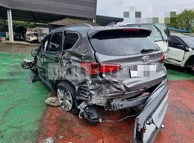 Photo 1 of 21: 2019 Hyundai Santa Fe, VIN KMHS281BBKU155368 — Korean insurance auction
