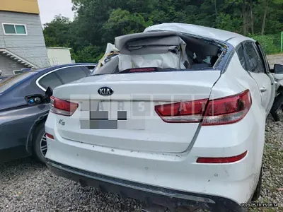Photo 1 of 15: 2018 Kia K5 2.0(LPI), VIN KNAGS416BKA298803 — Korean insurance auction