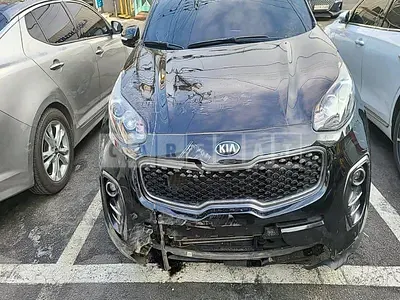 Photo 1 of 36: 2018 Kia Sportage, VIN KNAPN815GJK356969 — Korean insurance auction