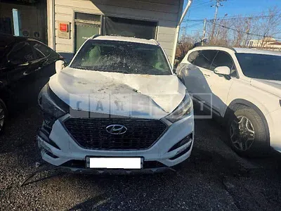 Photo 1 of 24: 2017 Hyundai Tucson, VIN KMHJ3815GJU512092 — Korean insurance auction