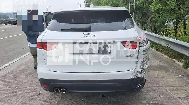 Photo 2 of 7: 2018 Jaguar F-Pace 20d, VIN SADCA2BN4JA297854 — Korean insurance auction