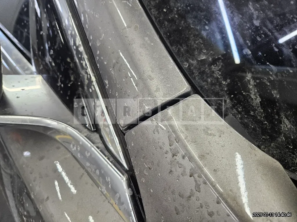 Photo 2 of 42: 2024 BMW 740i xDrive — Korean insurance auction