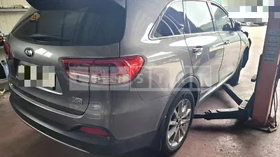 Photo 1 of 13: 2014 Kia Sorento 2.2 4WD — Korean insurance auction