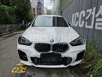 Photo 1 of 53: 2022 BMW X1 xDrive20i — Korean insurance auction