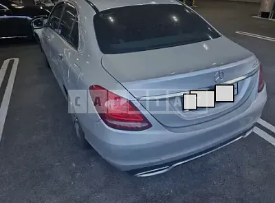 Photo 1 of 8: 2016 Mercedes-Benz C 200, VIN WDDWF4CB7GF225011 — Korean insurance auction
