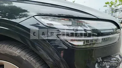 Photo 1 of 2: 2025 Genesis (parts) GV70 Headlamp — Korean insurance auction