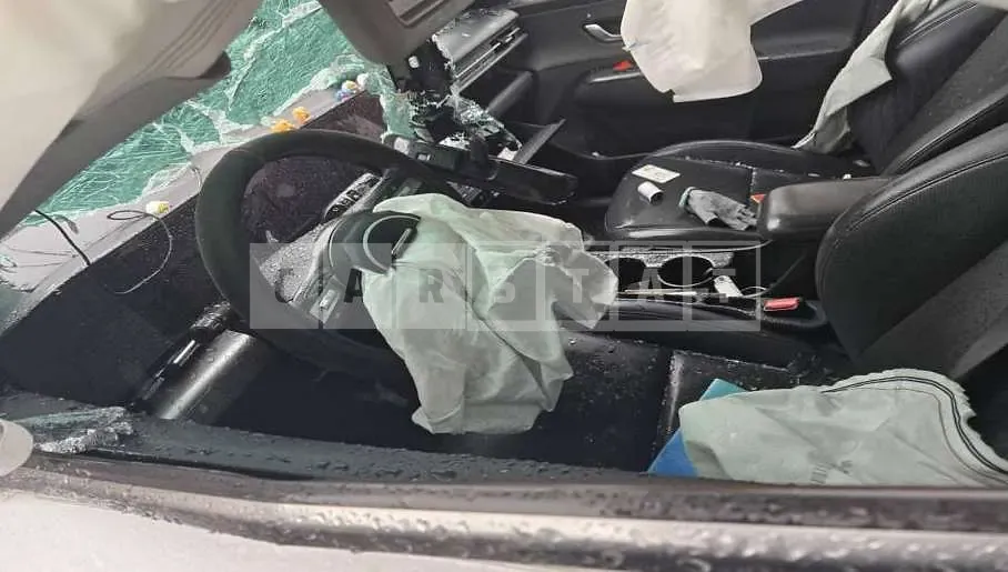 Photo 2 of 10: 2023 Hyundai Kona Hybrid — Korean insurance auction