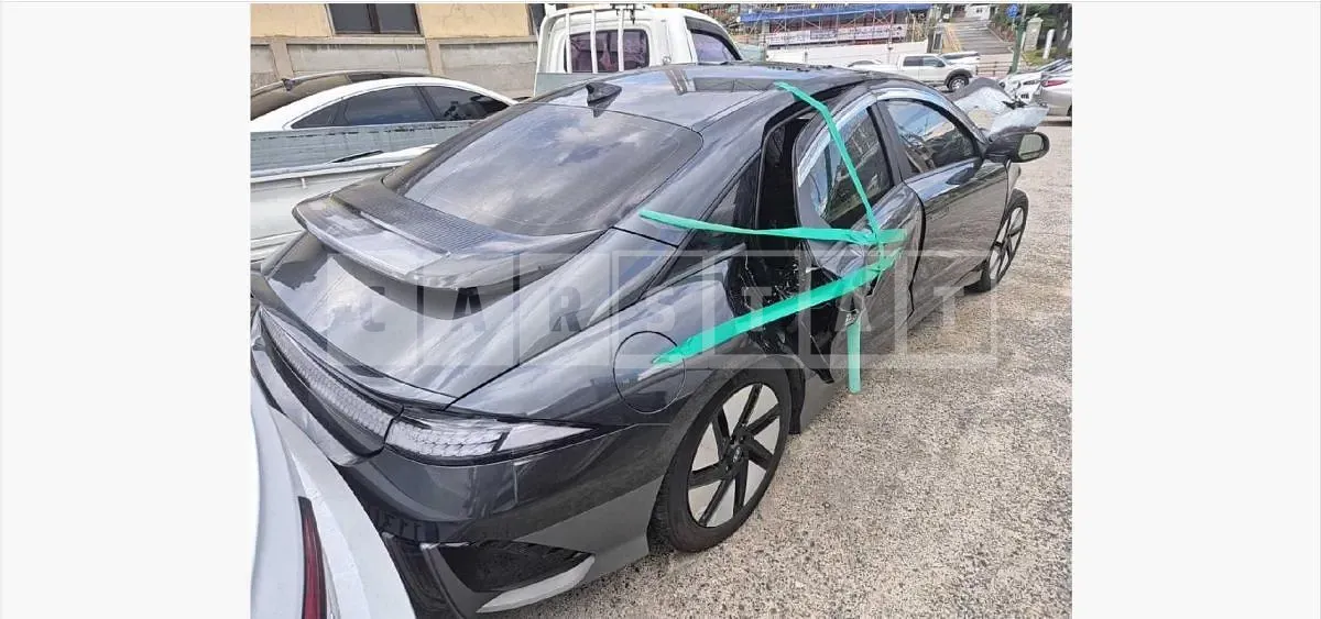 Photo 2 of 17: 2022 Hyundai IONIQ 6 Long Range Electric Car — Korean insurance auction