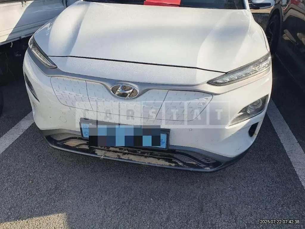 Photo 2 of 6: 2019 Hyundai Kona Electric Car — Korean insurance auction