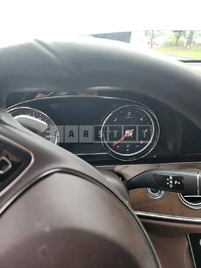 Photo 2 of 25: 2017 Mercedes-Benz E220 d 4Matic, VIN WDDZF0FB1HA208821 — Korean insurance auction