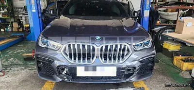 Photo 1 of 42: 2022 BMW X6 xDrive40i — Korean insurance auction
