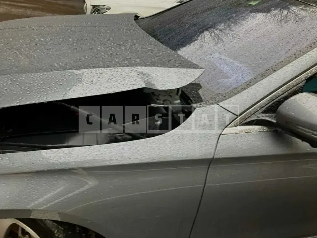Photo 2 of 9: 2017 Mercedes-Benz E300, VIN WDDZF4JB4HA038842 — Korean insurance auction
