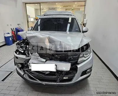 Photo 1 of 18: 2015 Volkswagen Tiguan 2.0 TDI Blue Motion — Korean insurance auction