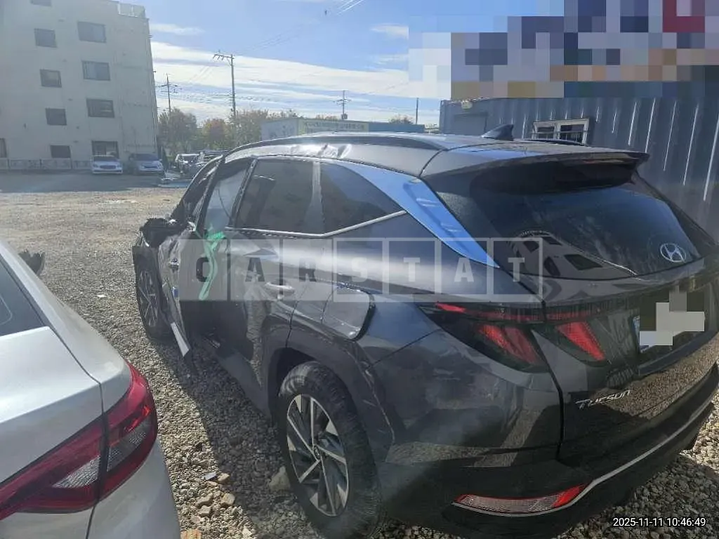 Photo 2 of 14: 2023 Hyundai Tucson — Korean insurance auction