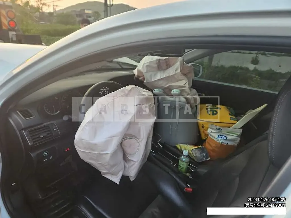 Photo 2 of 6: 2017 Honda Accord 2.4 — Korean insurance auction