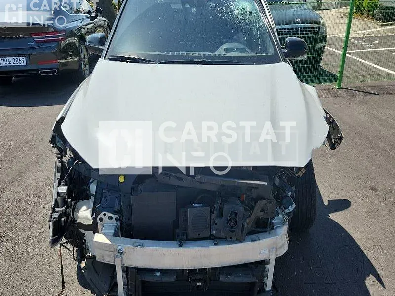 Photo 2 of 38: 2018 Hyundai Kona Electric, VIN KMHK381GFKU017867 — Korean insurance auction