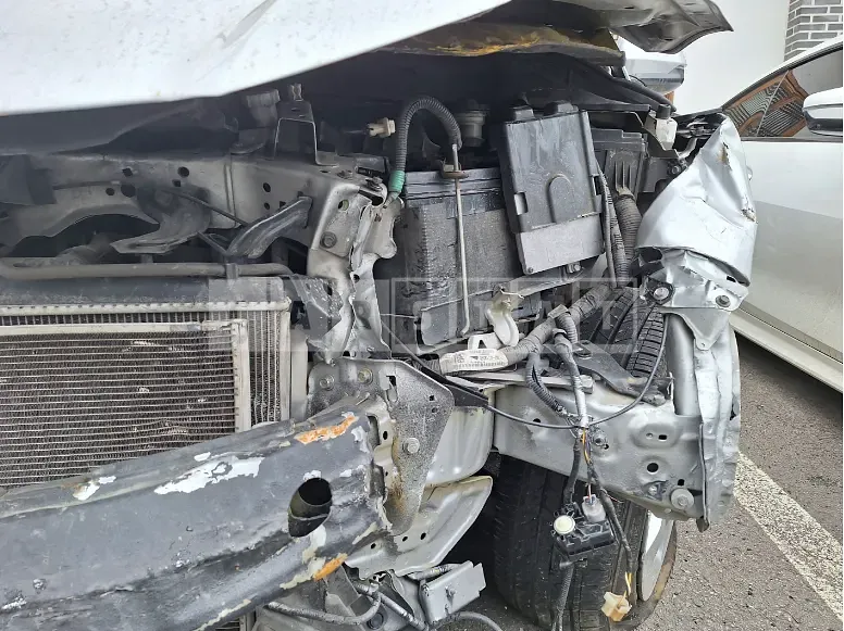 Photo 2 of 13: 2016 Honda Hr-V 2WD, VIN 3HGRU5850GM200247 — Korean insurance auction
